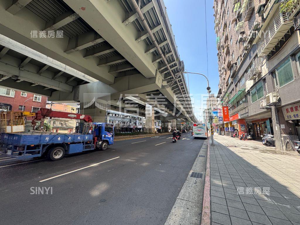 景平捷運金店面房屋室內格局與周邊環境