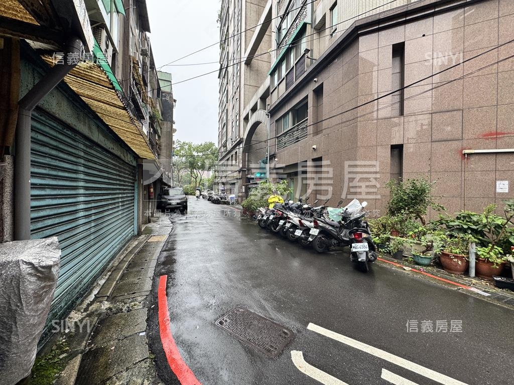 四號公園旁的道路用地房屋室內格局與周邊環境