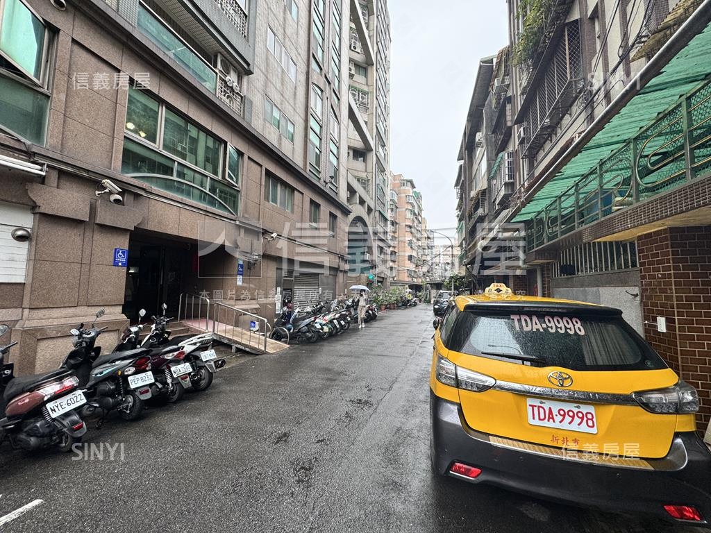 四號公園旁的道路用地房屋室內格局與周邊環境