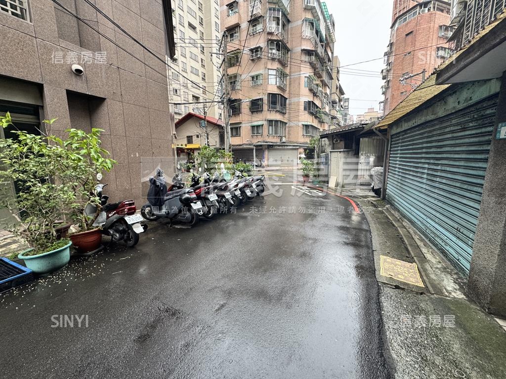 四號公園旁的道路用地房屋室內格局與周邊環境