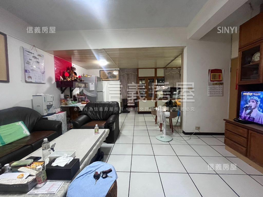 國泰方正珍稀透天房屋室內格局與周邊環境
