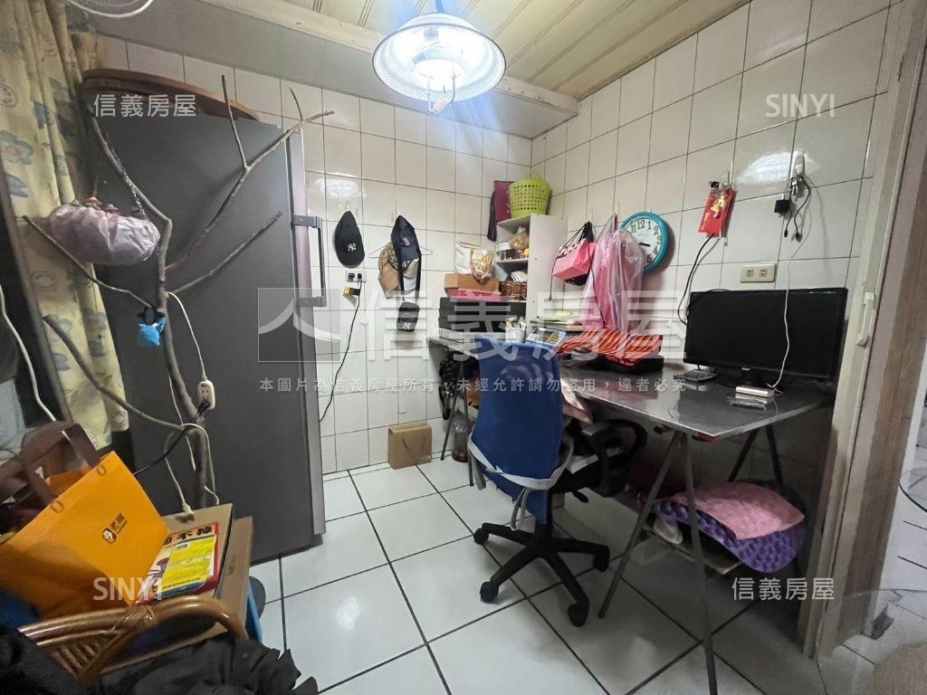 國泰方正珍稀透天房屋室內格局與周邊環境