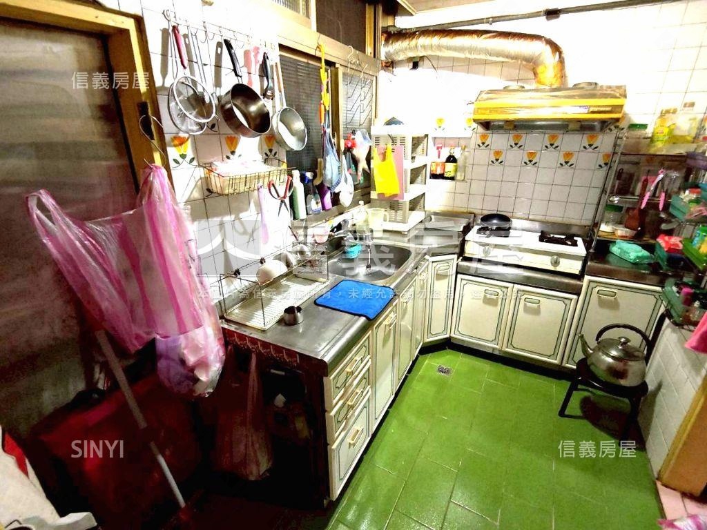 大坪林公寓一樓房屋室內格局與周邊環境