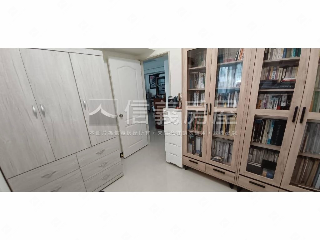 十方山水經典質感房屋室內格局與周邊環境