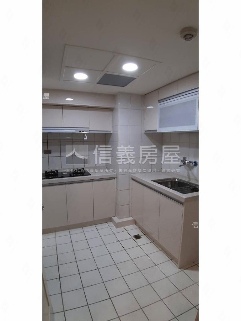 十方山水經典質感房屋室內格局與周邊環境