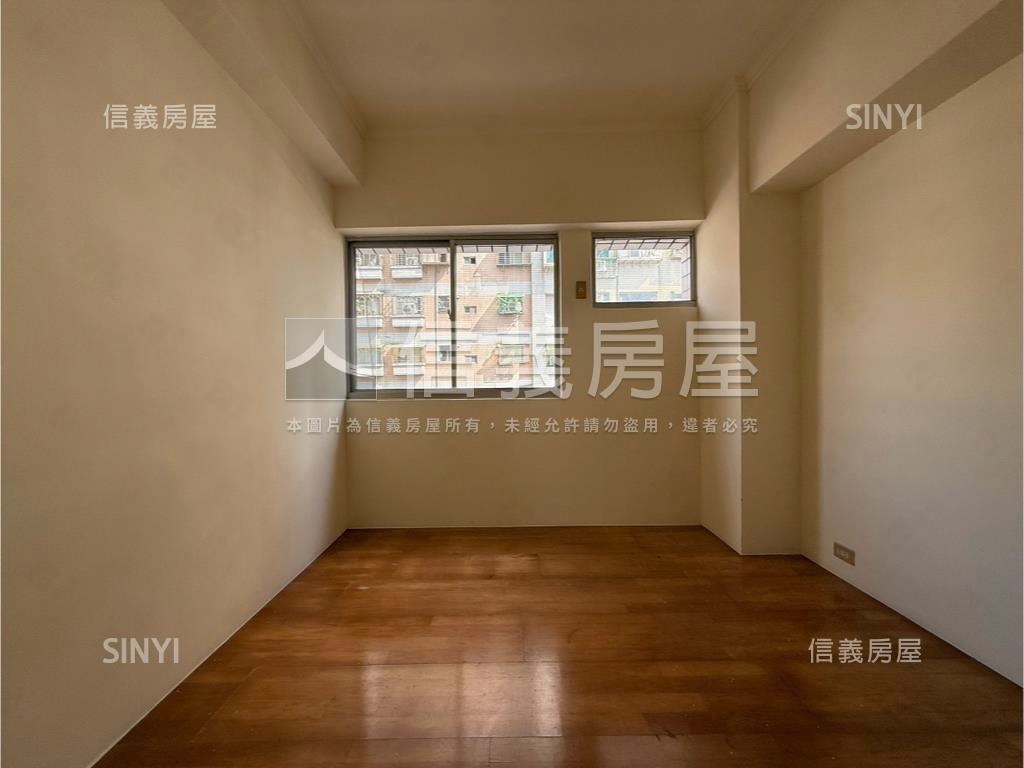 低總價稀有電梯有管理三房房屋室內格局與周邊環境