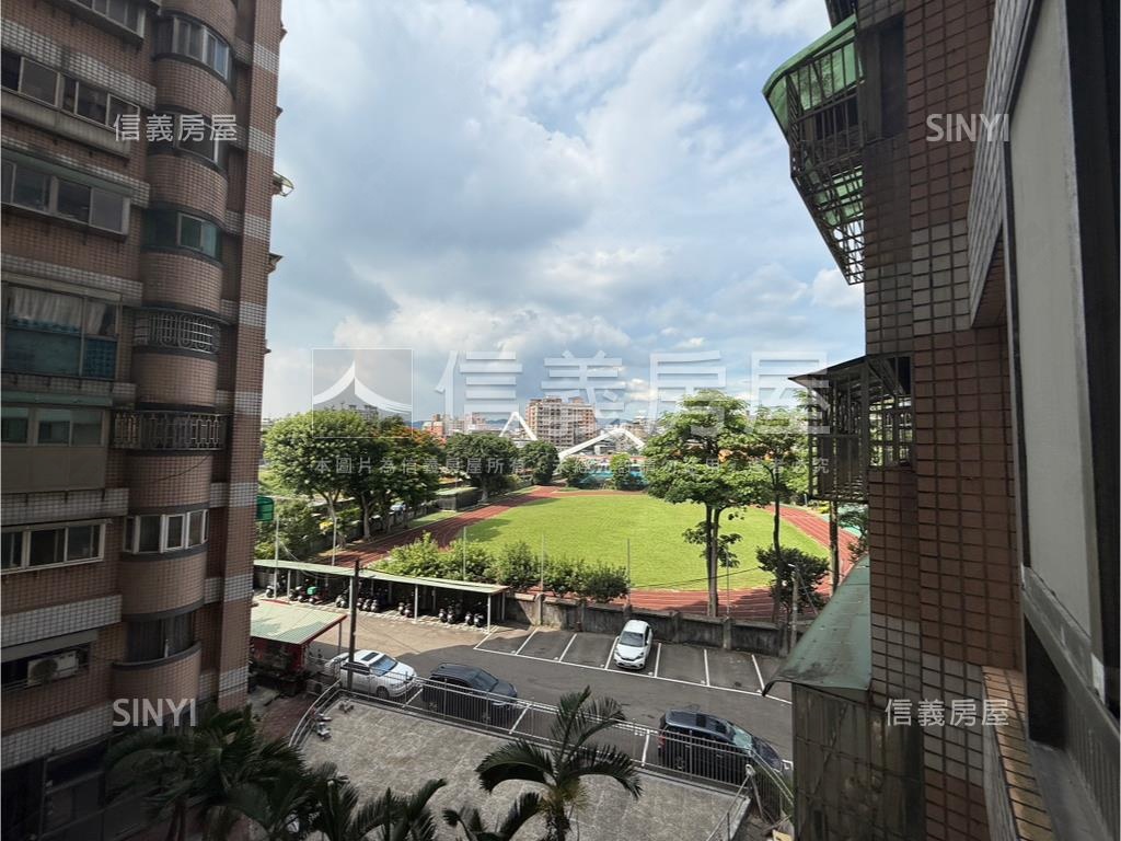 低總價稀有電梯有管理三房房屋室內格局與周邊環境