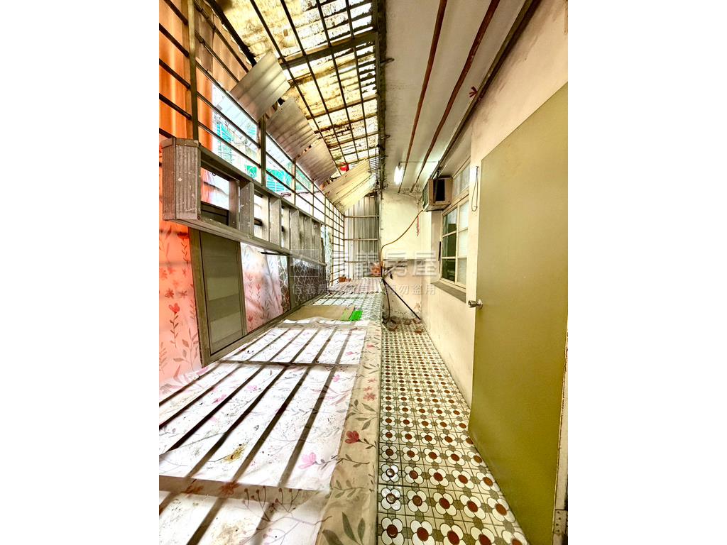 南山中學．永安黃金二樓房屋室內格局與周邊環境