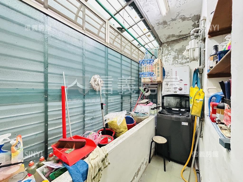 正自強路上大空間公寓房屋室內格局與周邊環境