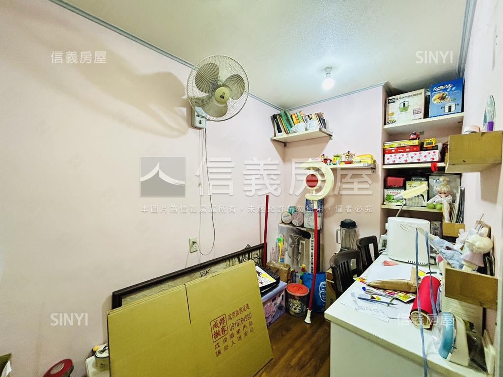 正自強路上大空間公寓房屋室內格局與周邊環境