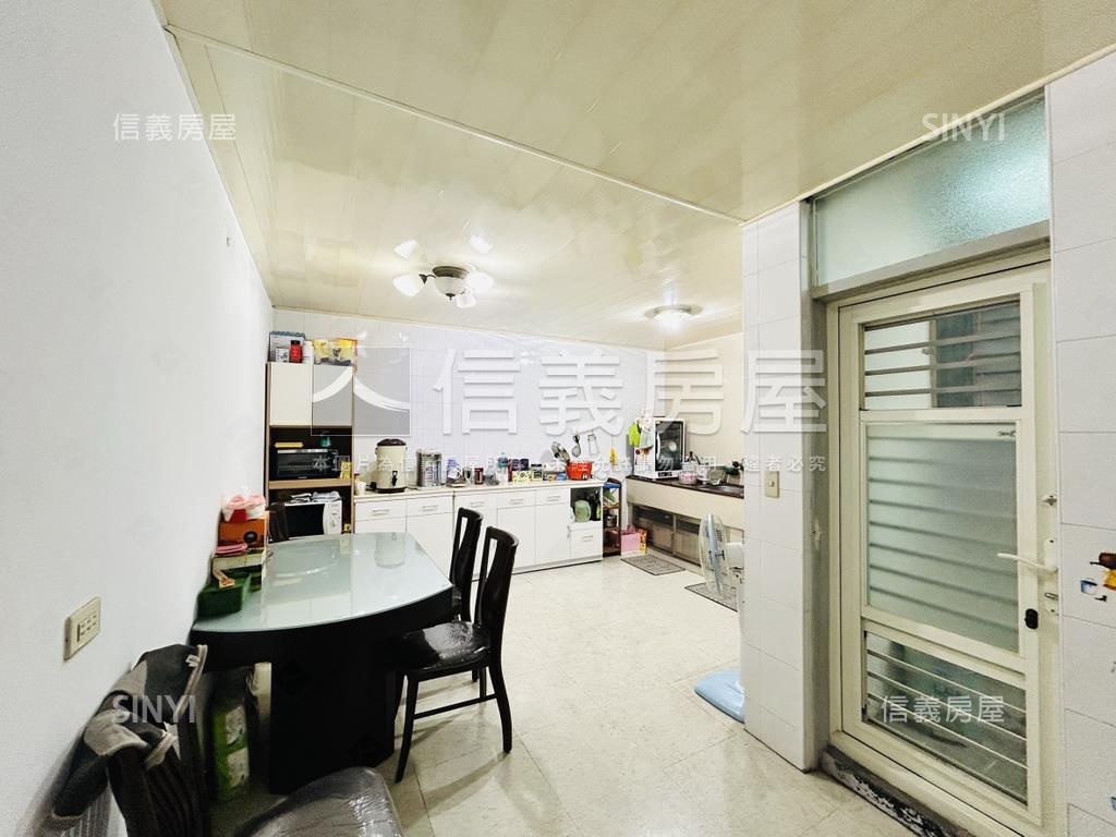 正自強路上大空間公寓房屋室內格局與周邊環境