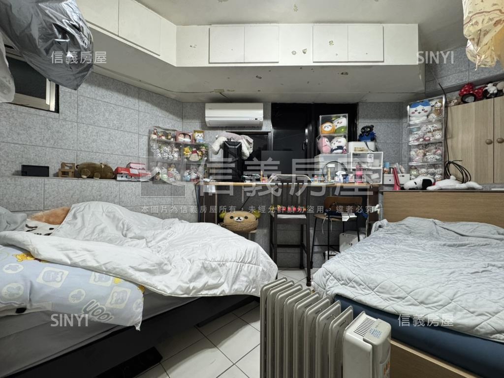 家樂福芳鄰邊間三房華廈房屋室內格局與周邊環境