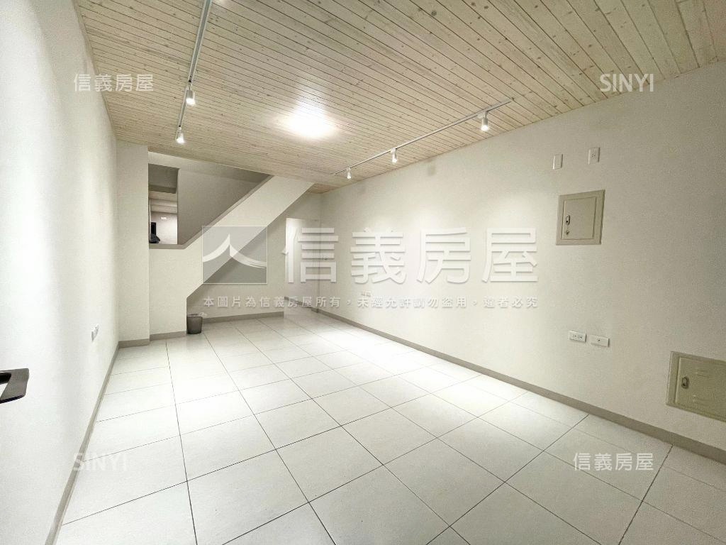 近輕軌文化中心翻修透天房屋室內格局與周邊環境