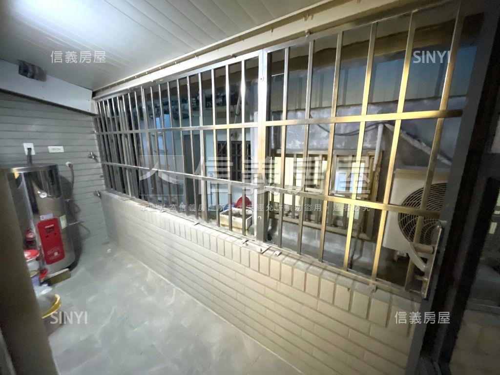 近輕軌文化中心翻修透天房屋室內格局與周邊環境