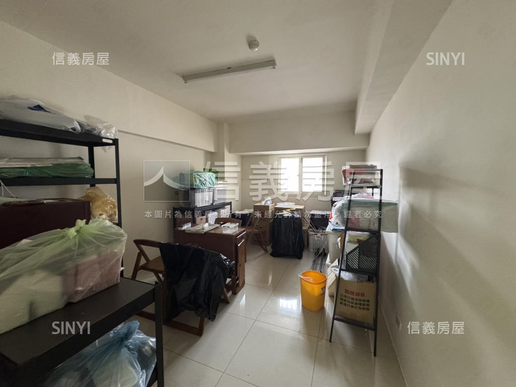 領帶城高樓３房平車房屋室內格局與周邊環境