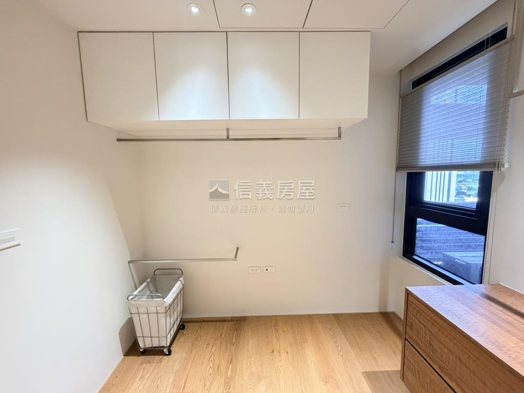 椰林花現㊝精裝層峰寓所房屋室內格局與周邊環境
