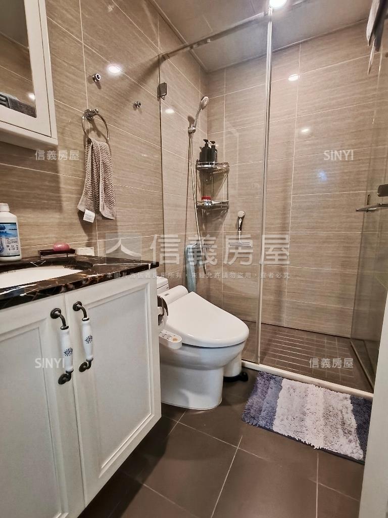 君鄰碧湖．人文邸府房屋室內格局與周邊環境