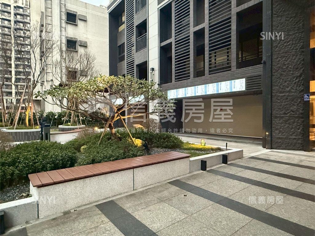 金馬迎春‧景觀兩房車位房屋室內格局與周邊環境