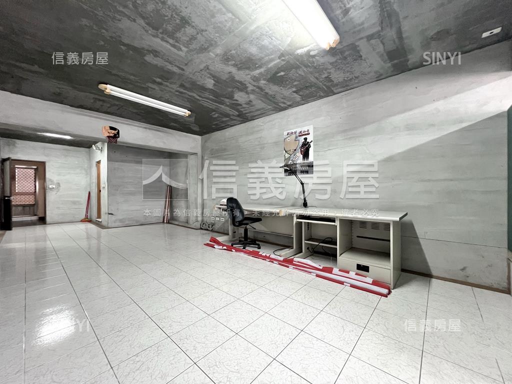 近美術館稀有正路店面房屋室內格局與周邊環境