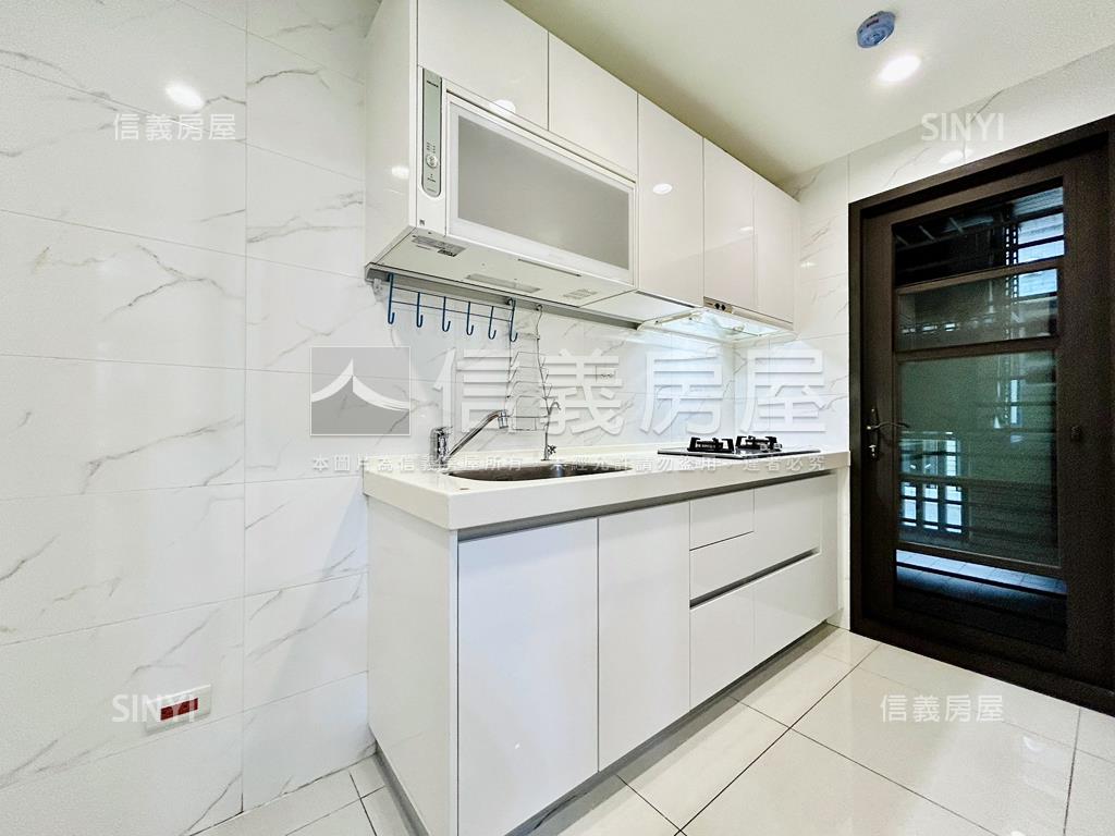 雲品朝南視野三房獨立車位房屋室內格局與周邊環境