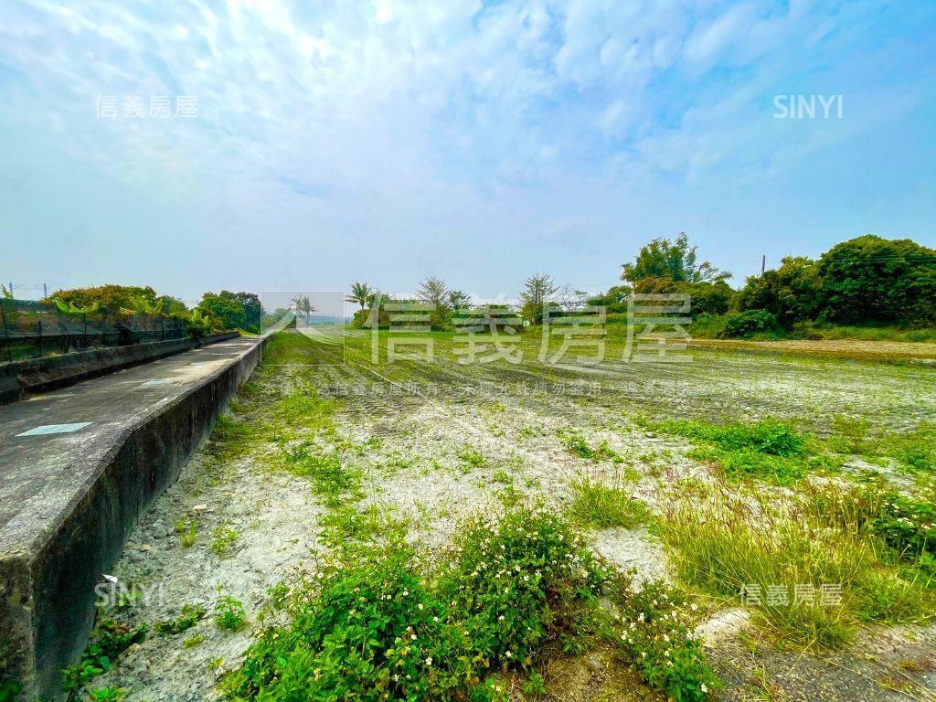 歸仁高鐵長榮路土地房屋室內格局與周邊環境