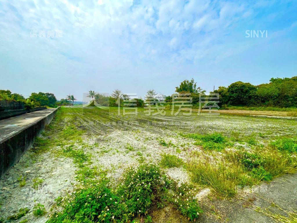 歸仁高鐵長榮路土地房屋室內格局與周邊環境