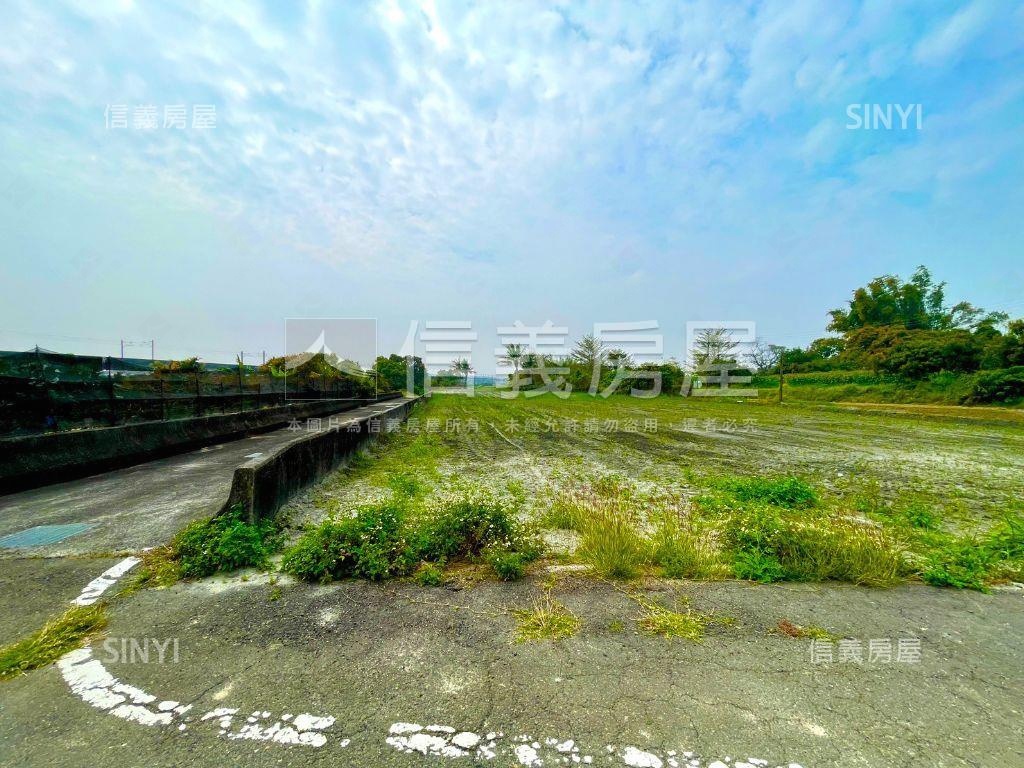 歸仁高鐵長榮路土地房屋室內格局與周邊環境
