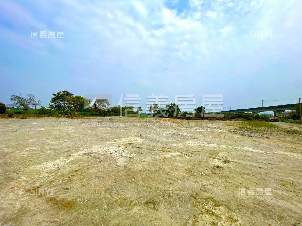 歸仁高鐵長榮路土地房屋室內格局與周邊環境
