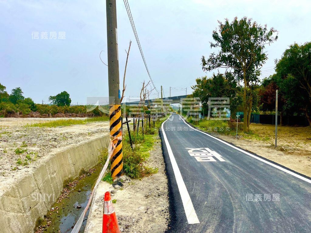 歸仁高鐵長榮路土地房屋室內格局與周邊環境