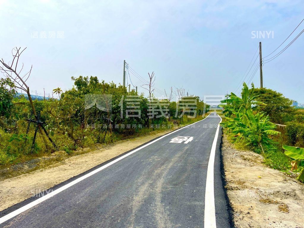歸仁高鐵長榮路土地房屋室內格局與周邊環境