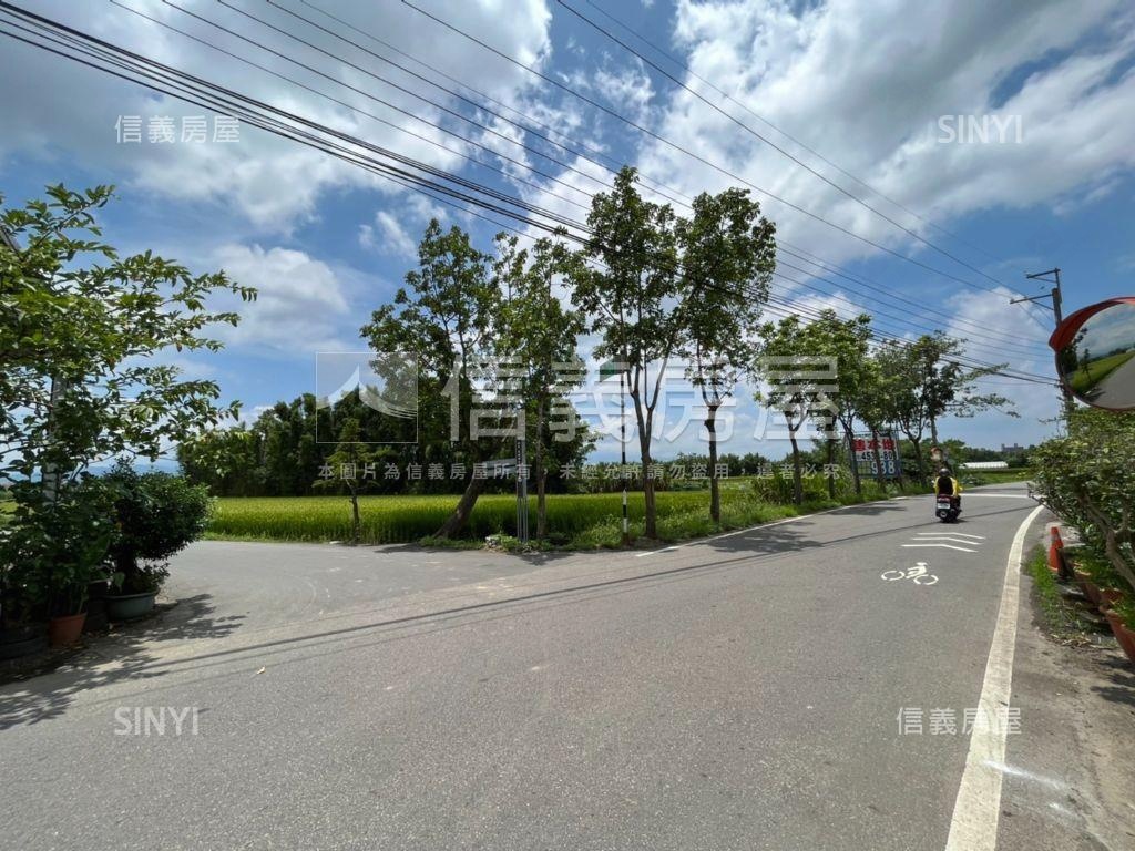 近龍岡忠貞農地房屋室內格局與周邊環境