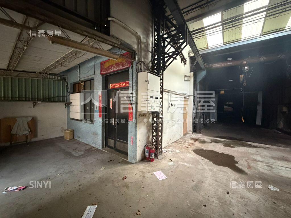 東區中華東路甲工廠房房屋室內格局與周邊環境