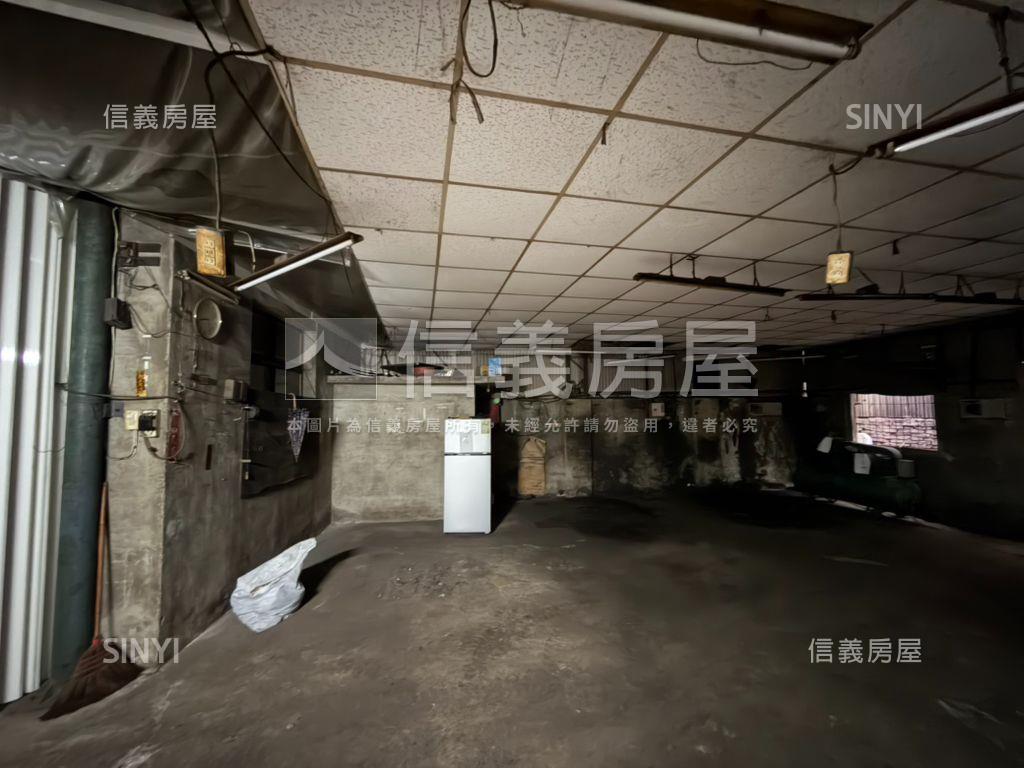 東區中華東路甲工廠房房屋室內格局與周邊環境