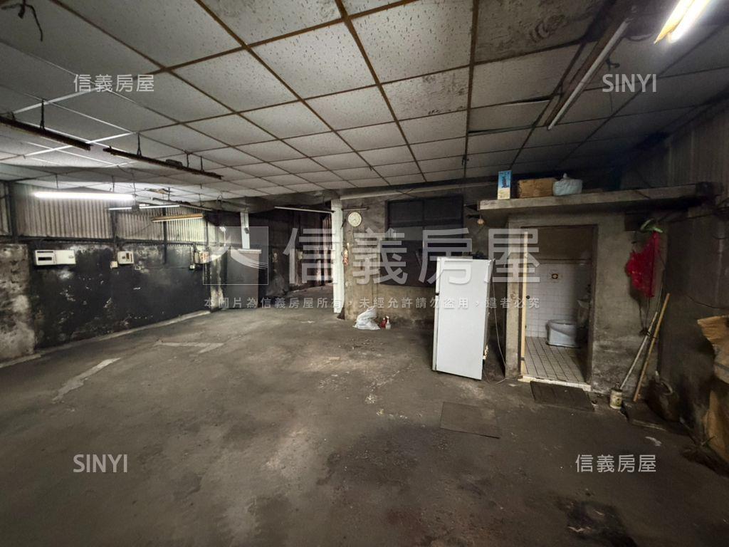 東區中華東路甲工廠房房屋室內格局與周邊環境