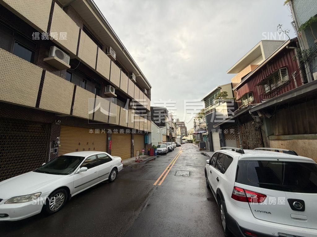 東區中華東路甲工廠房房屋室內格局與周邊環境