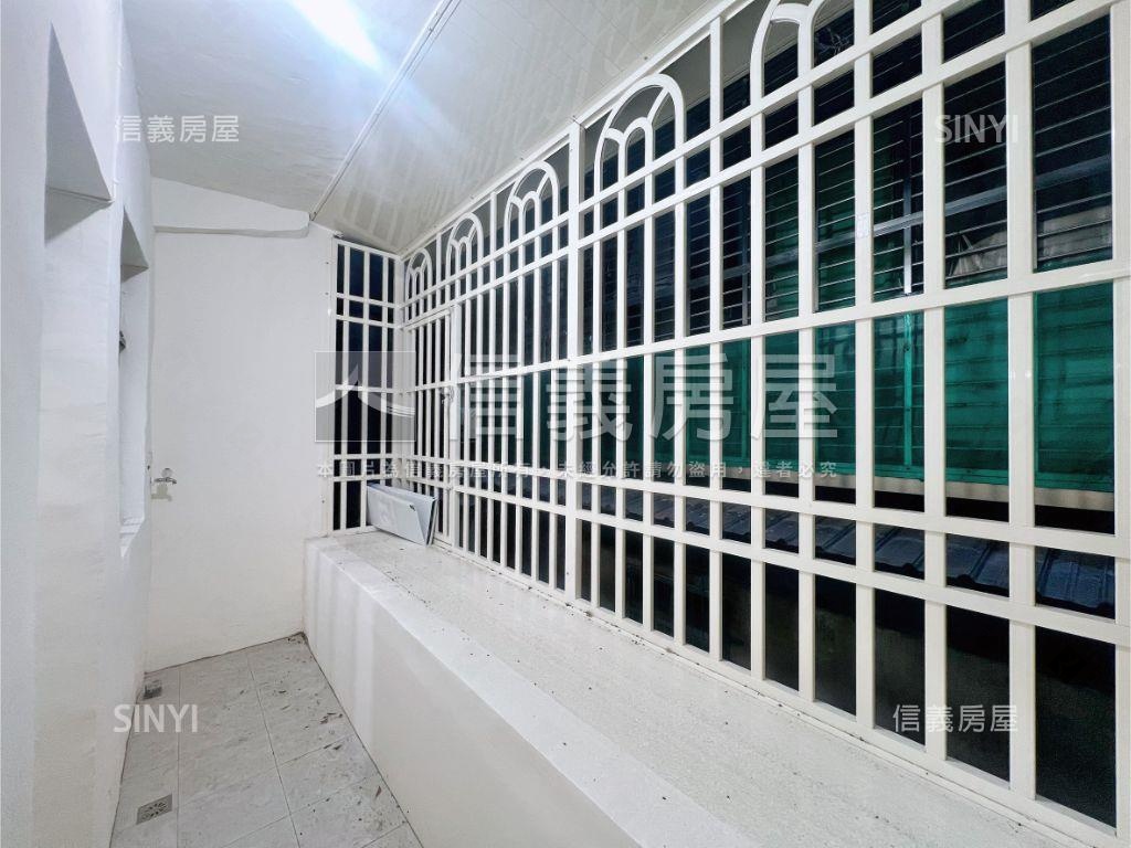 三重仁愛街２樓美寓房屋室內格局與周邊環境