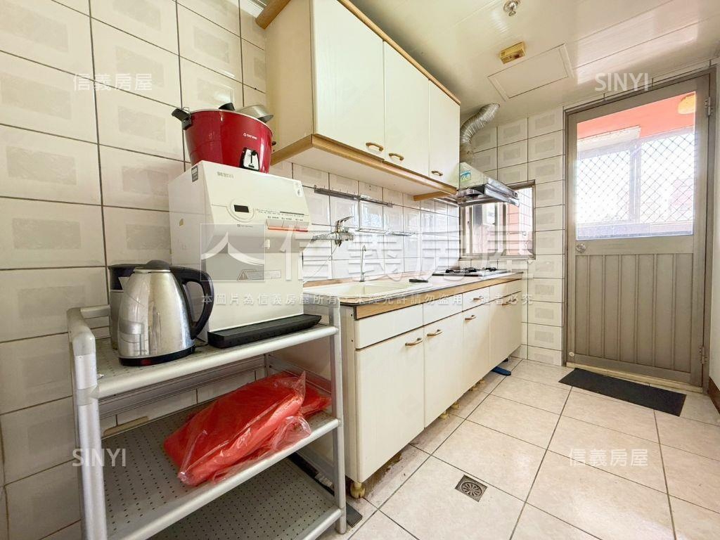 近興大採光美三房房屋室內格局與周邊環境