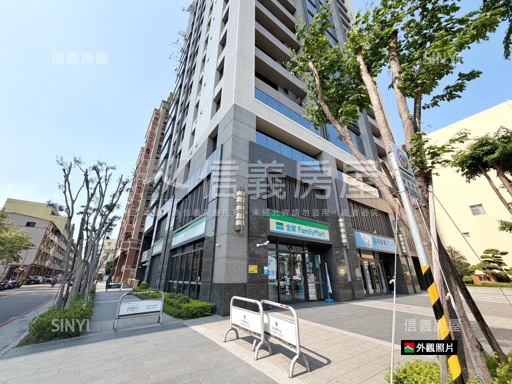 國泰｜醒目角窗｜超商店霸房屋室內格局與周邊環境