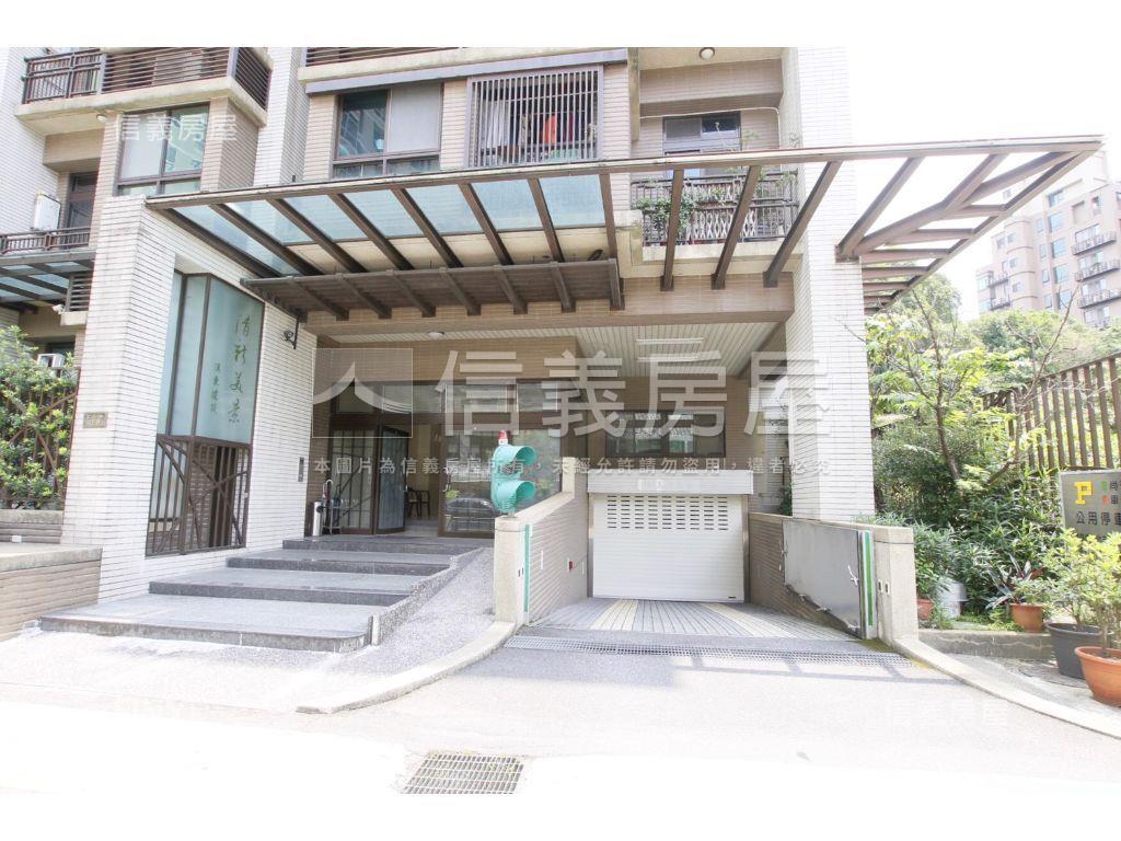 清新美景Ｂ２平面車位房屋室內格局與周邊環境