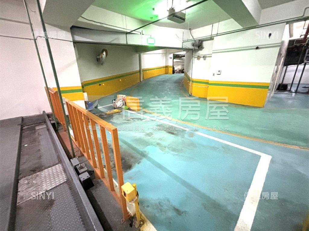 清新美景Ｂ２平面車位房屋室內格局與周邊環境