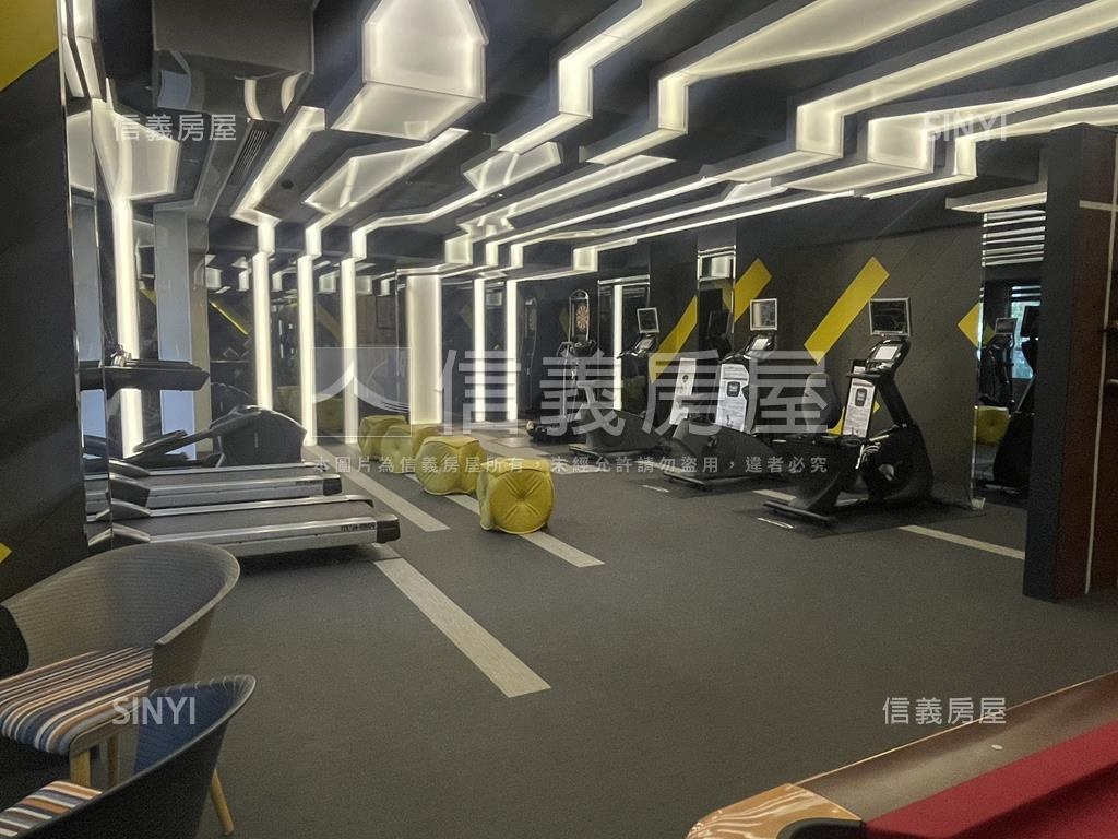 亞灣之丘｜殷雄三房雙平車房屋室內格局與周邊環境