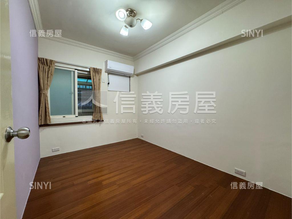 十四期旁三房平面車位房屋室內格局與周邊環境