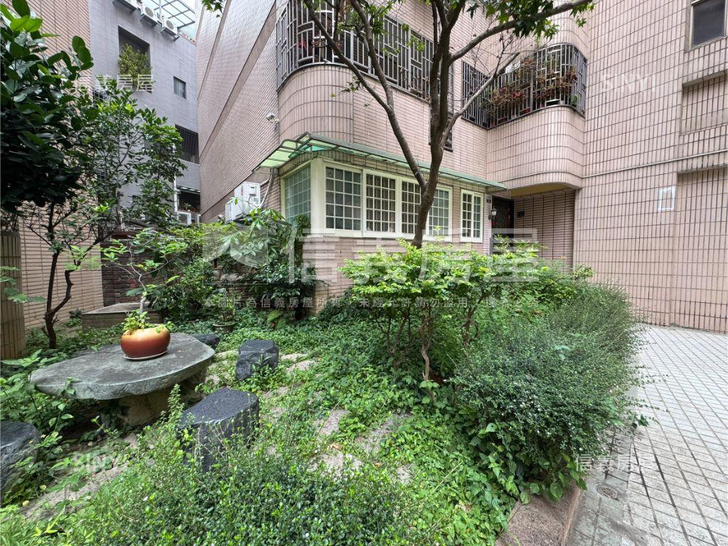 十四期旁三房平面車位房屋室內格局與周邊環境