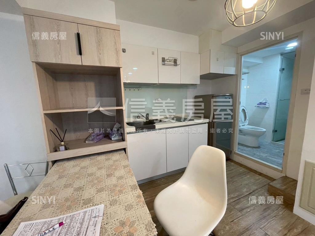 西區、河岸、精裝、一房房屋室內格局與周邊環境