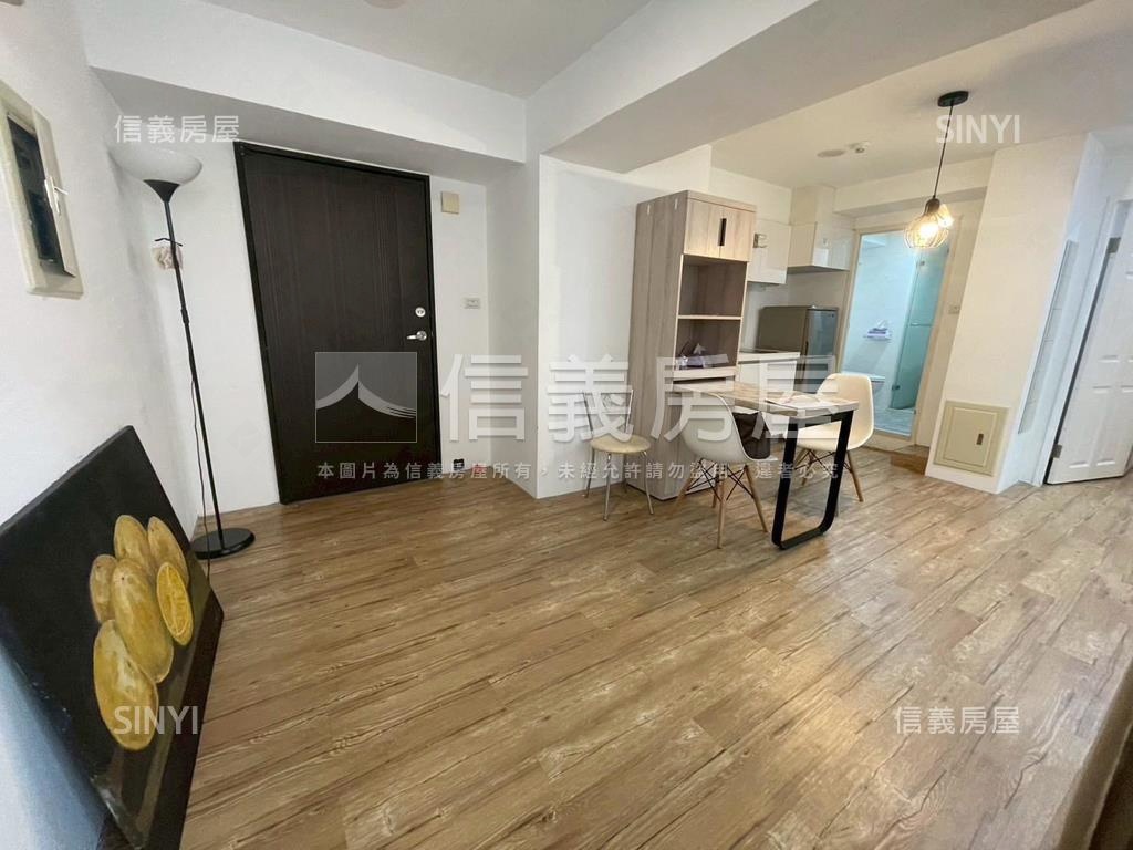 西區、河岸、精裝、一房房屋室內格局與周邊環境