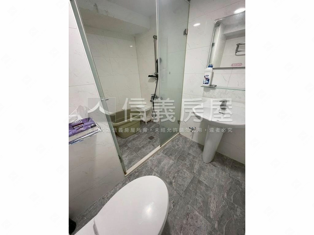 西區、河岸、精裝、一房房屋室內格局與周邊環境