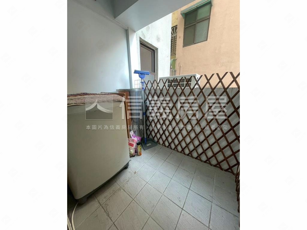 西區、河岸、精裝、一房房屋室內格局與周邊環境