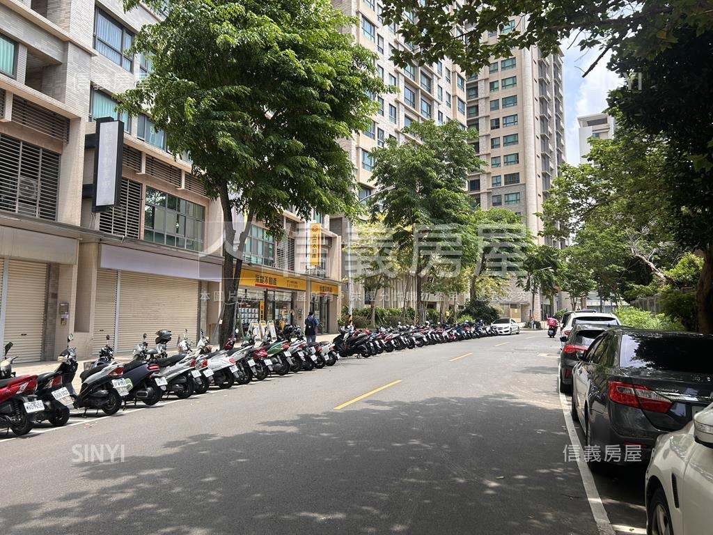 稀缺昌益綠光金店面房屋室內格局與周邊環境
