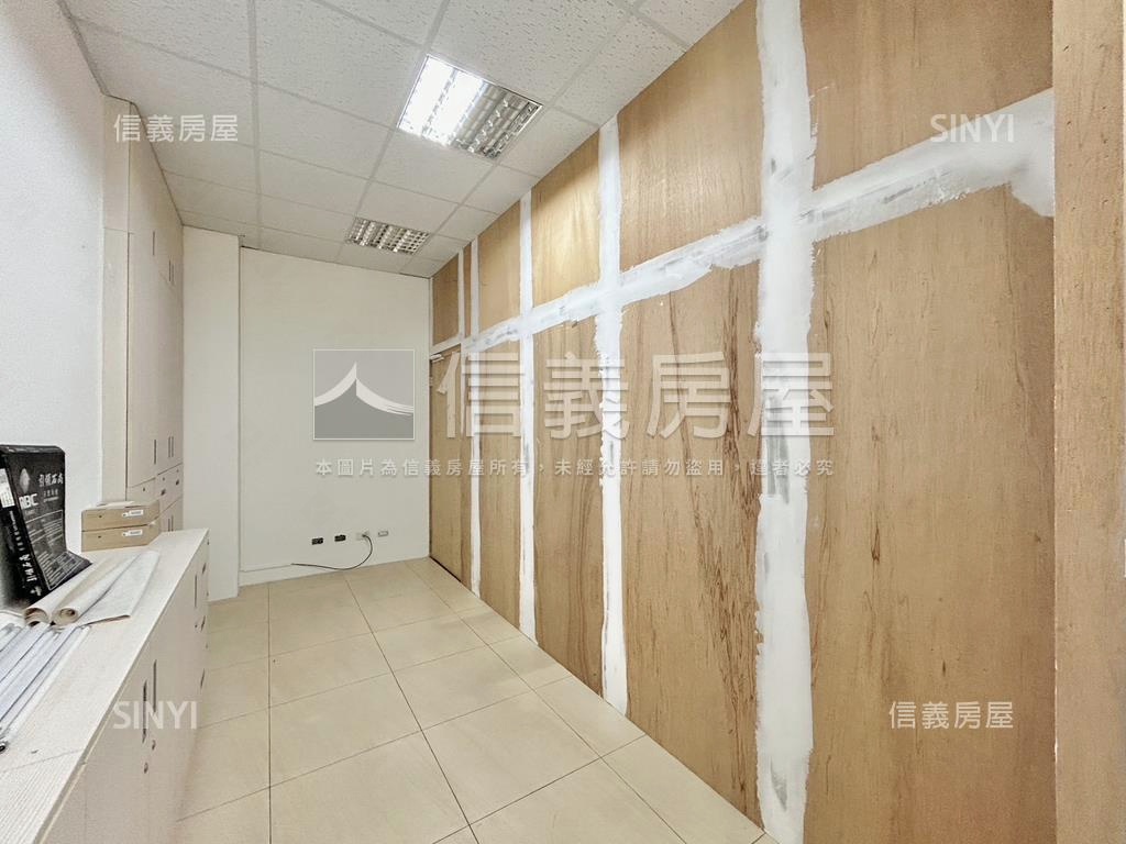 稀缺昌益綠光金店面房屋室內格局與周邊環境