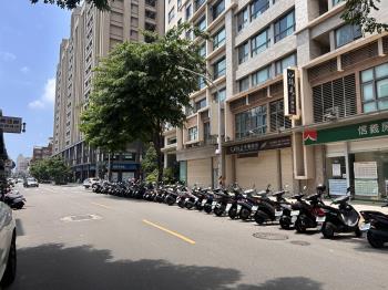 稀缺昌益綠光金店面